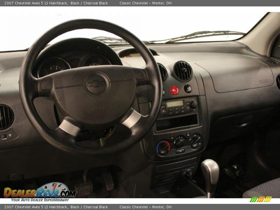 2007 Chevrolet Aveo 5 LS Hatchback Black / Charcoal Black Photo #10