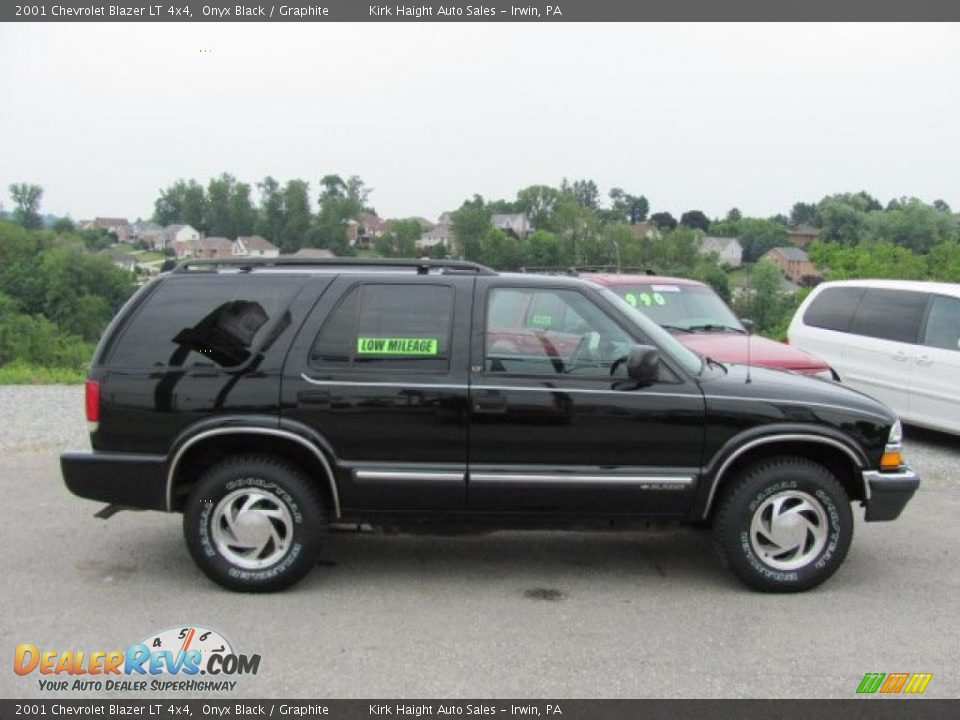 2001 Chevrolet Blazer LT 4x4 Onyx Black / Graphite Photo #2