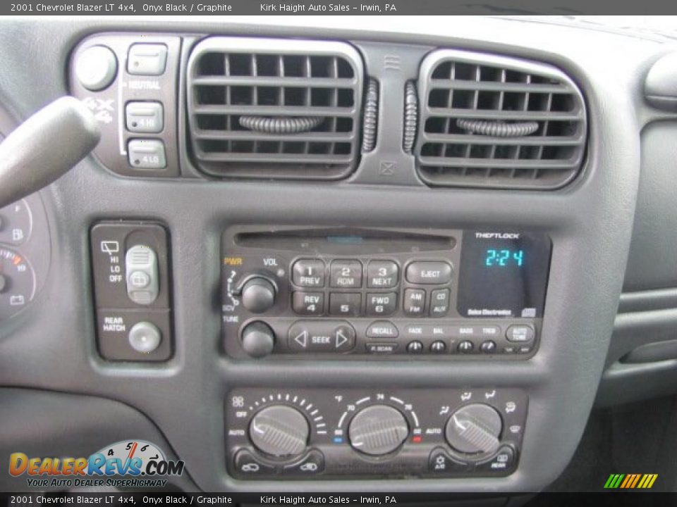 2001 Chevrolet Blazer LT 4x4 Onyx Black / Graphite Photo #15