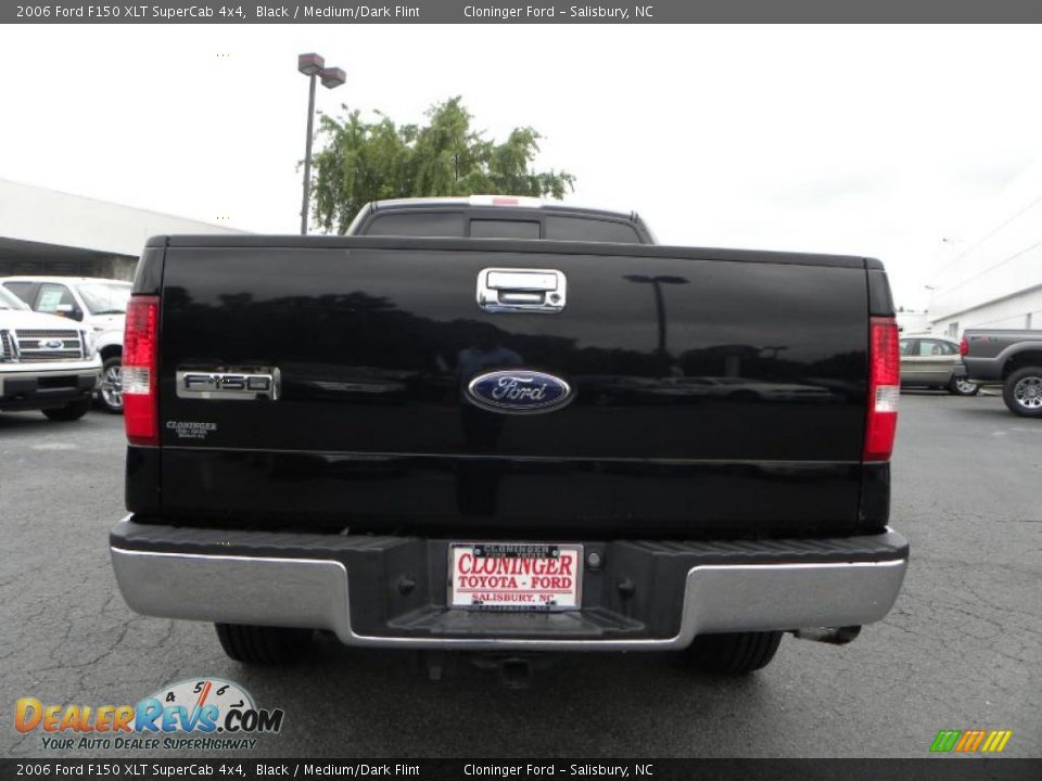 2006 Ford F150 XLT SuperCab 4x4 Black / Medium/Dark Flint Photo #4