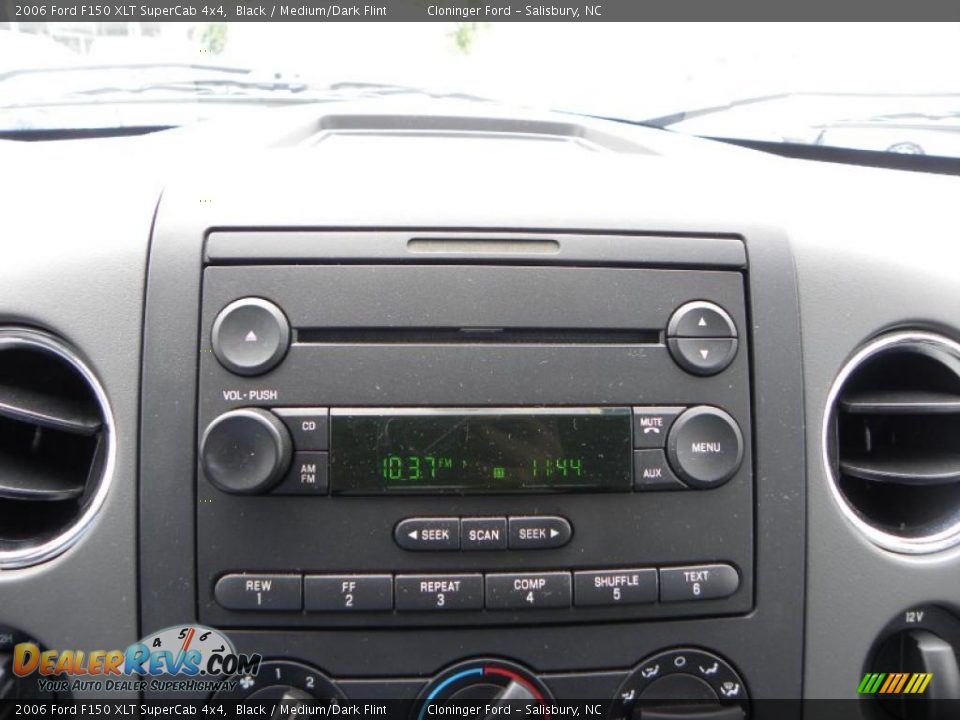 2006 Ford F150 XLT SuperCab 4x4 Black / Medium/Dark Flint Photo #21