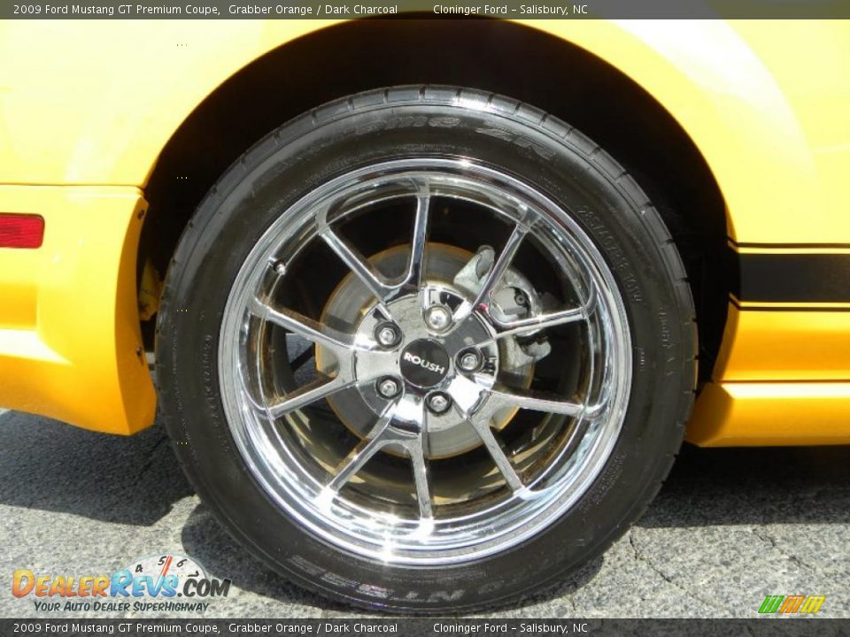 2009 Ford Mustang GT Premium Coupe Grabber Orange / Dark Charcoal Photo #12