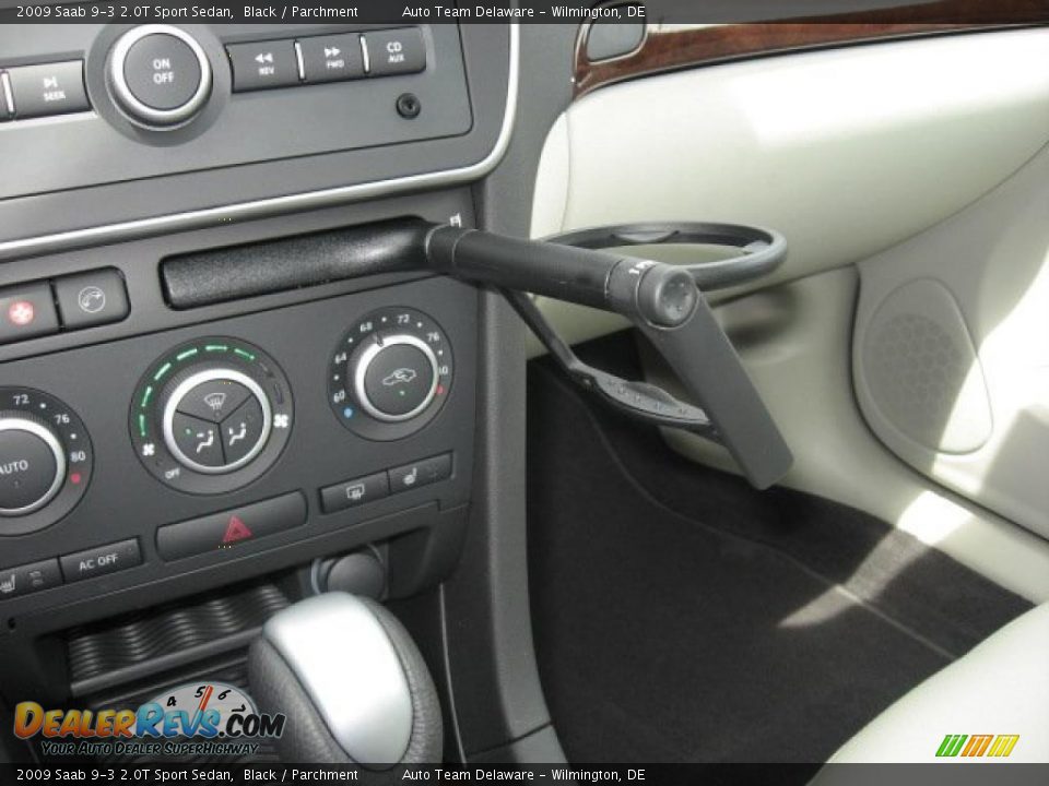 2009 Saab 9-3 2.0T Sport Sedan Black / Parchment Photo #32