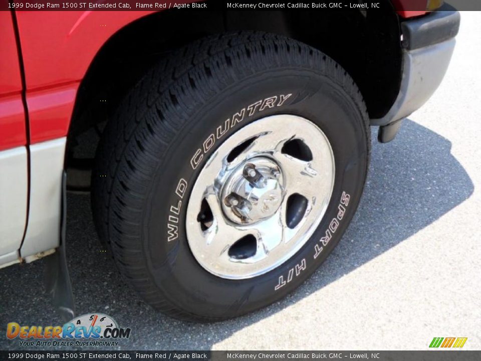 1999 Dodge Ram 1500 ST Extended Cab Flame Red / Agate Black Photo #18