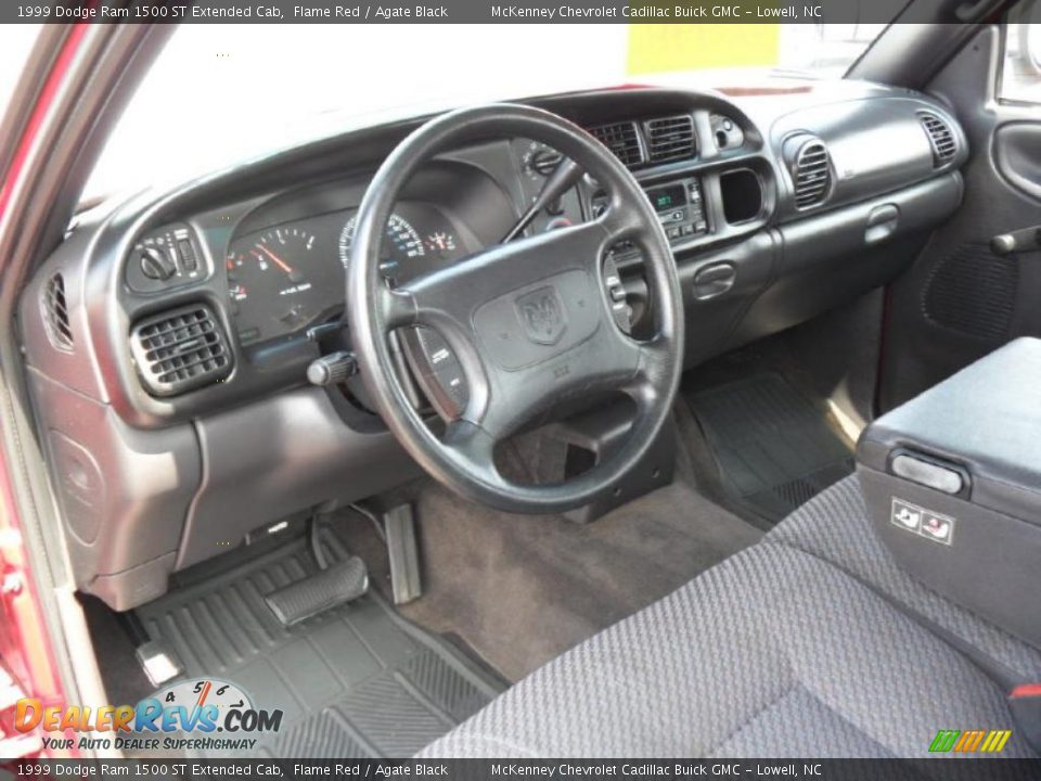 1999 Dodge Ram 1500 ST Extended Cab Flame Red / Agate Black Photo #21