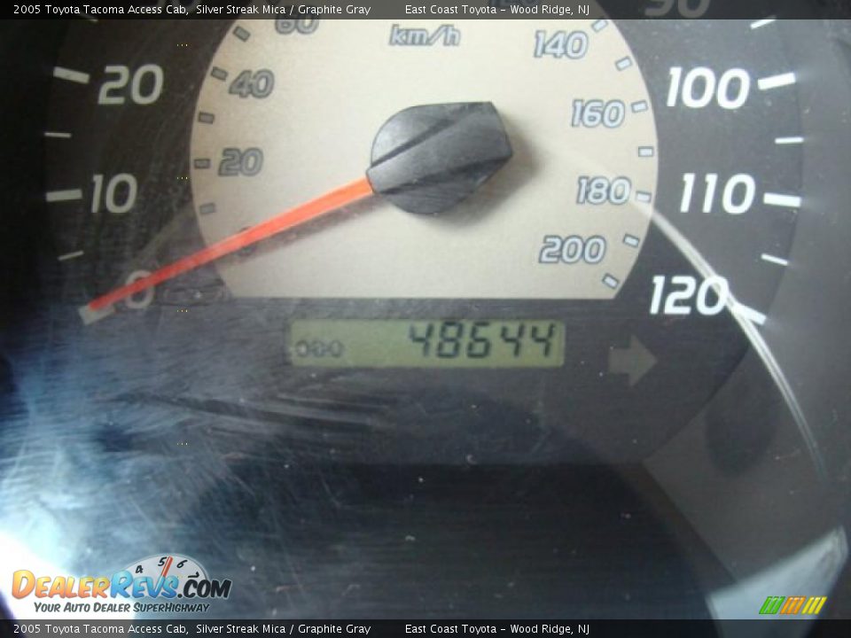 2005 Toyota Tacoma Access Cab Silver Streak Mica / Graphite Gray Photo #10