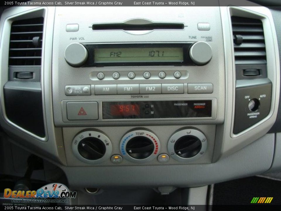 2005 Toyota Tacoma Access Cab Silver Streak Mica / Graphite Gray Photo #11