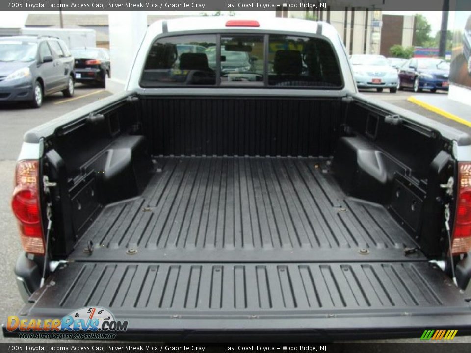 2005 Toyota Tacoma Access Cab Silver Streak Mica / Graphite Gray Photo #13