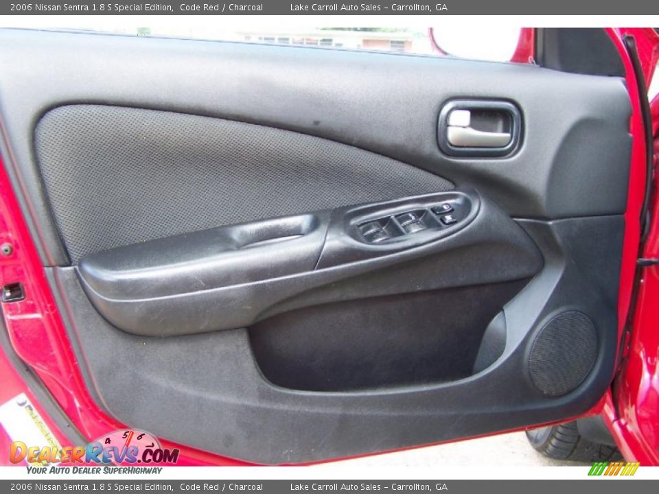 2006 Nissan Sentra 1.8 S Special Edition Code Red / Charcoal Photo #25