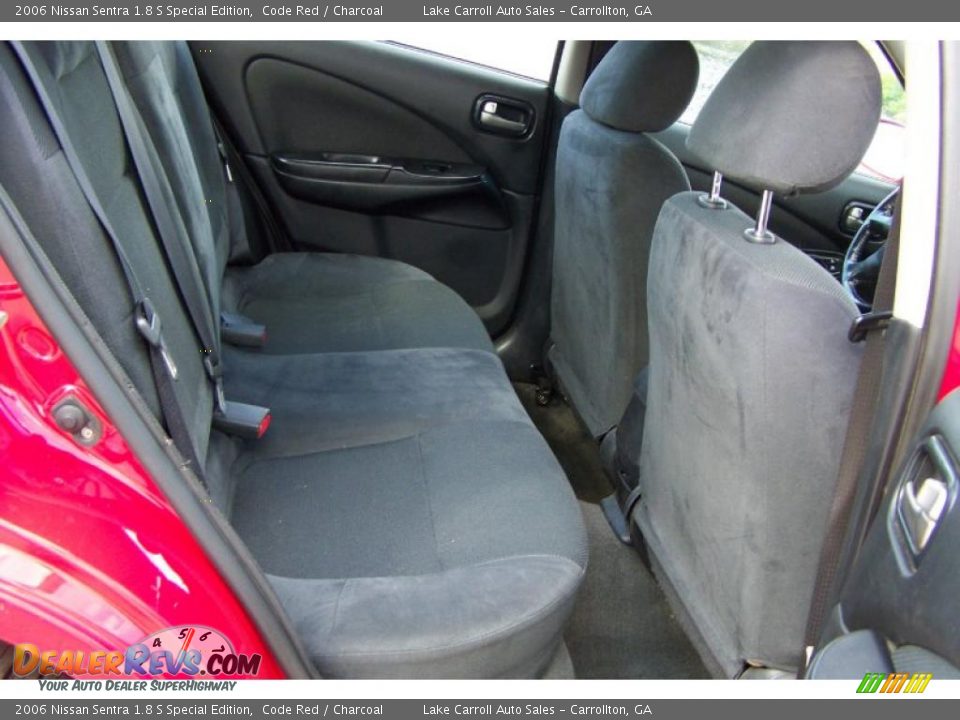 2006 Nissan Sentra 1.8 S Special Edition Code Red / Charcoal Photo #32