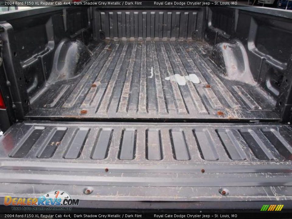 2004 Ford F150 XL Regular Cab 4x4 Dark Shadow Grey Metallic / Dark Flint Photo #5