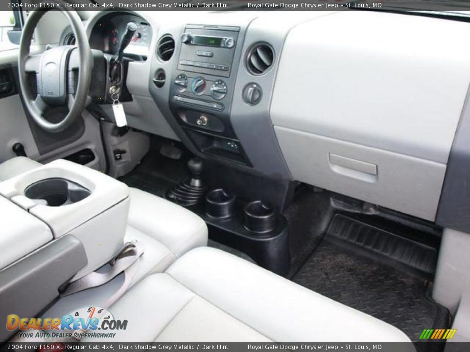 2004 Ford F150 XL Regular Cab 4x4 Dark Shadow Grey Metallic / Dark Flint Photo #10