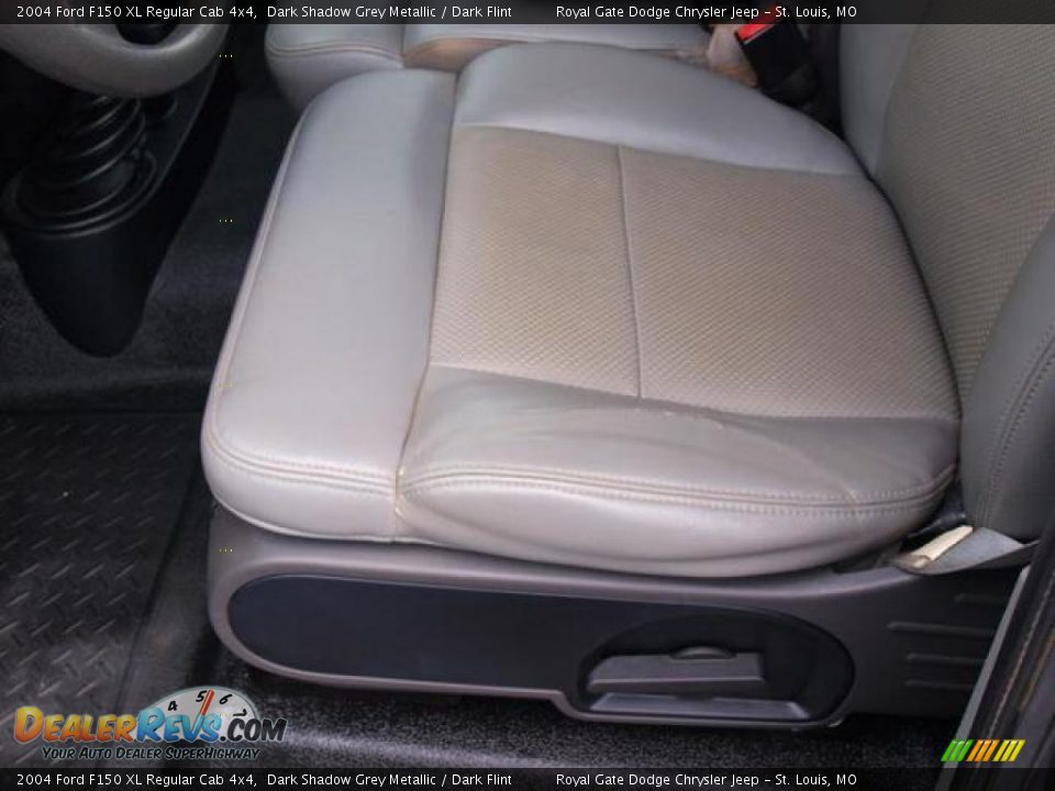 2004 Ford F150 XL Regular Cab 4x4 Dark Shadow Grey Metallic / Dark Flint Photo #16