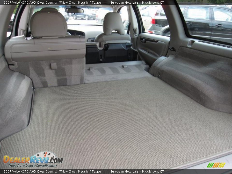 2007 Volvo XC70 AWD Cross Country Willow Green Metallic / Taupe Photo #18