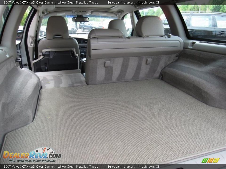 2007 Volvo XC70 AWD Cross Country Willow Green Metallic / Taupe Photo #19