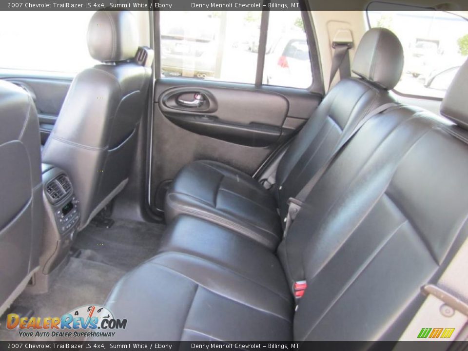 2007 Chevrolet TrailBlazer LS 4x4 Summit White / Ebony Photo #5
