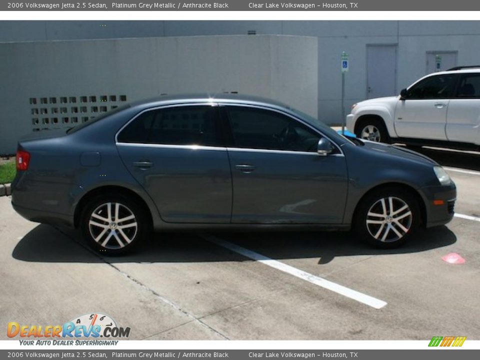 2006 Volkswagen Jetta 2.5 Sedan Platinum Grey Metallic / Anthracite Black Photo #4