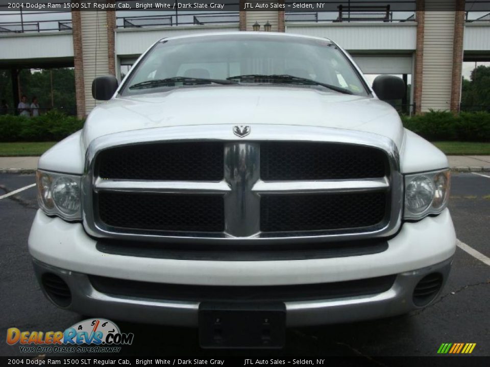 2004 Dodge Ram 1500 SLT Regular Cab Bright White / Dark Slate Gray Photo #2