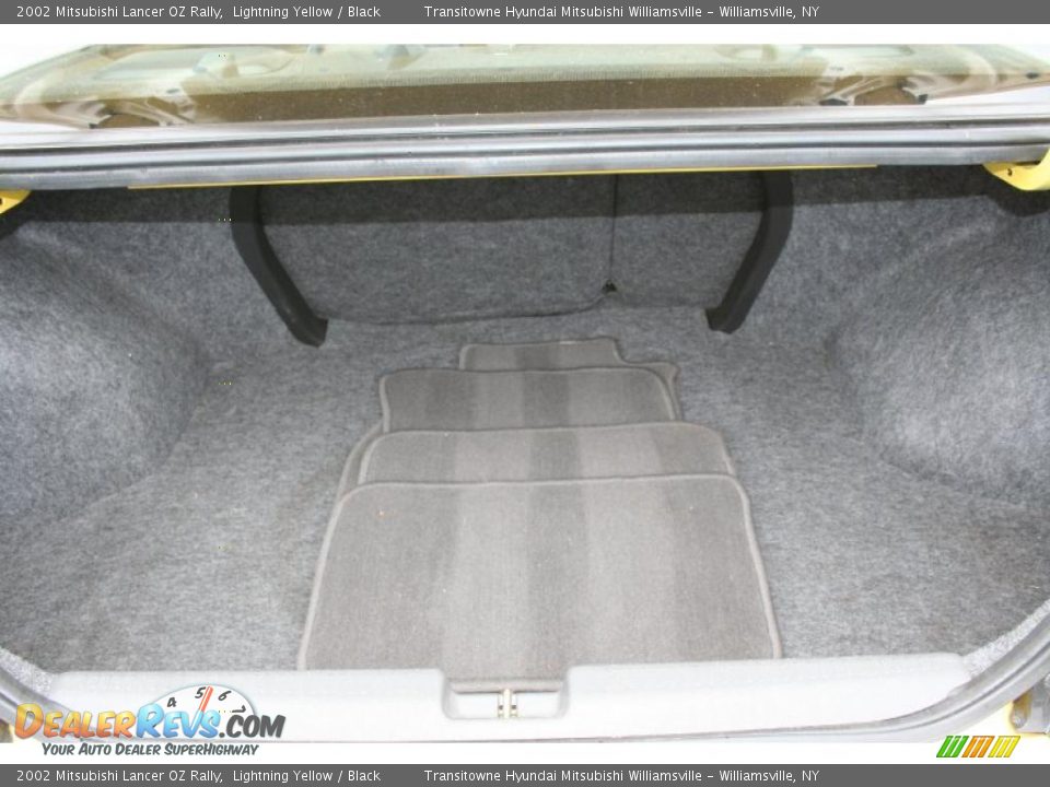 2002 Mitsubishi Lancer OZ Rally Lightning Yellow / Black Photo #9