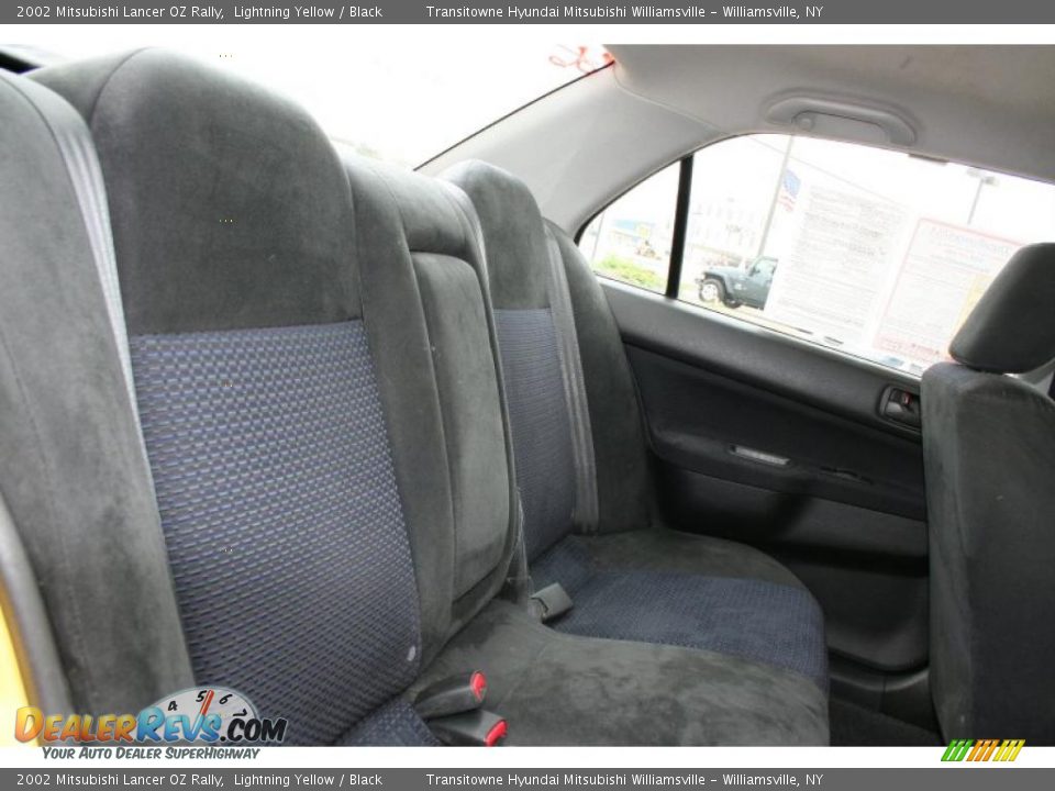 2002 Mitsubishi Lancer OZ Rally Lightning Yellow / Black Photo #15