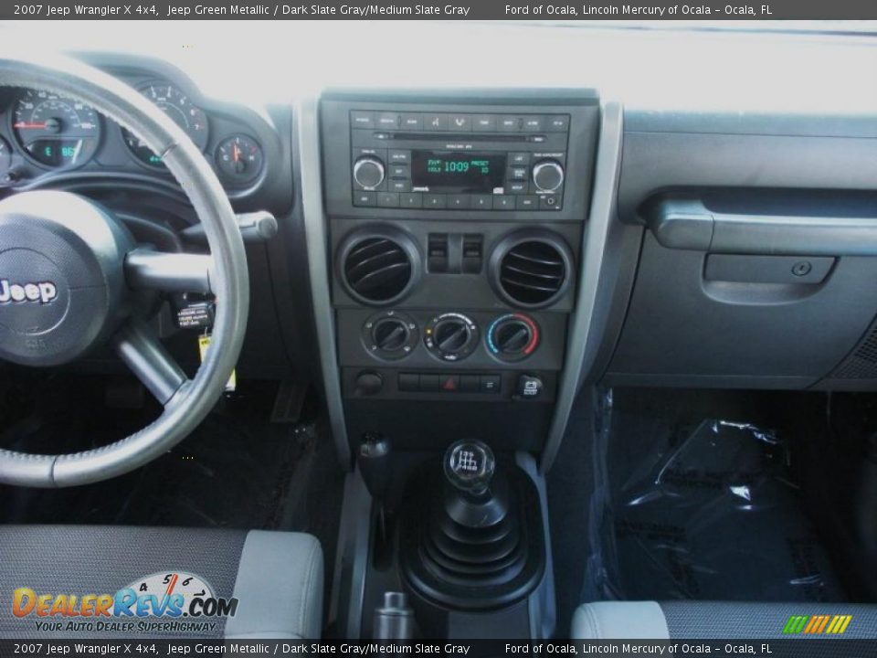 2007 Jeep Wrangler X 4x4 Jeep Green Metallic / Dark Slate Gray/Medium Slate Gray Photo #18
