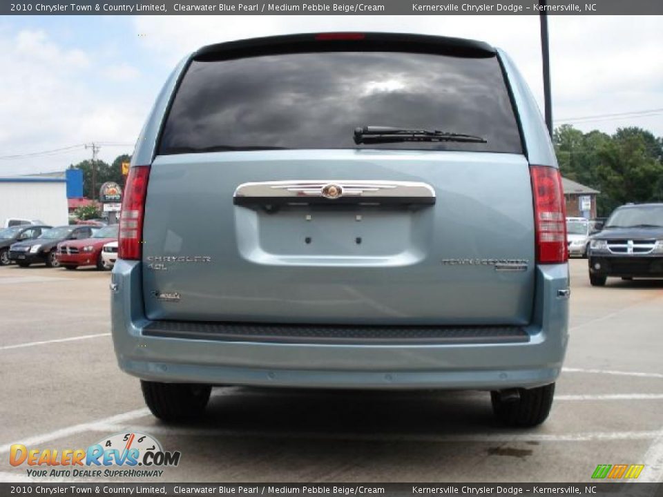 2010 Chrysler Town & Country Limited Clearwater Blue Pearl / Medium Pebble Beige/Cream Photo #4
