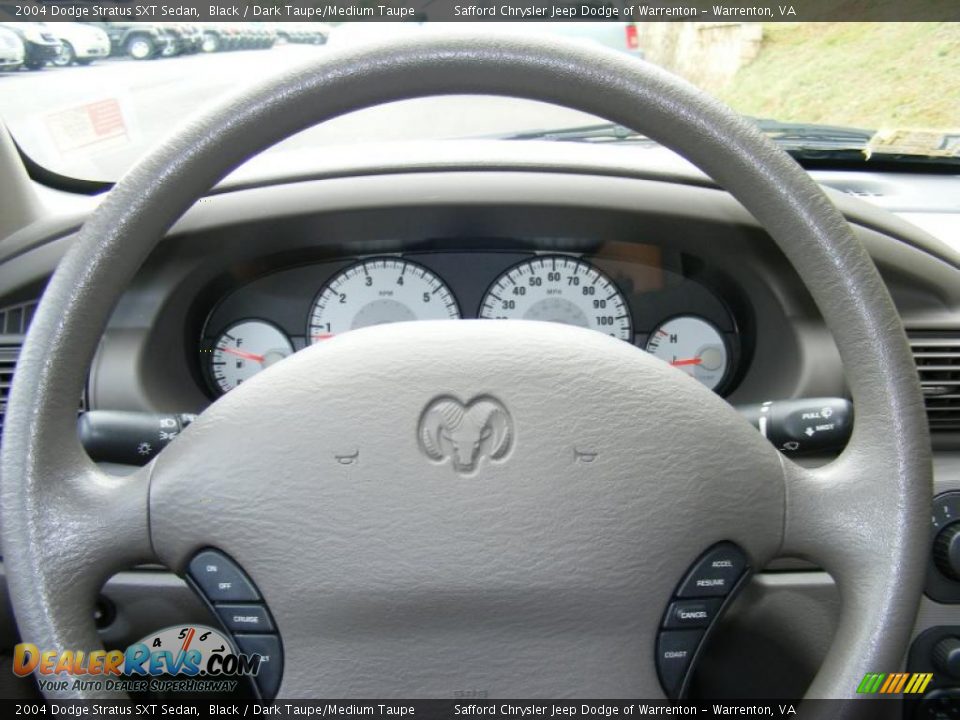 2004 Dodge Stratus SXT Sedan Black / Dark Taupe/Medium Taupe Photo #10