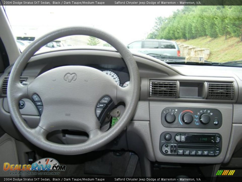 2004 Dodge Stratus SXT Sedan Black / Dark Taupe/Medium Taupe Photo #11