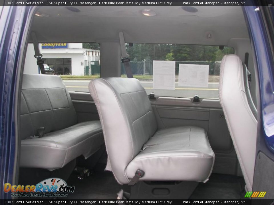 2007 Ford E Series Van E350 Super Duty XL Passenger Dark Blue Pearl Metallic / Medium Flint Grey Photo #7