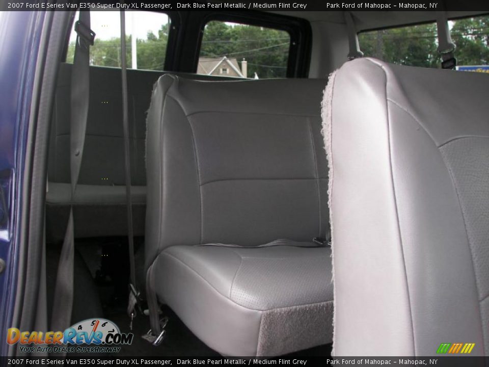 2007 Ford E Series Van E350 Super Duty XL Passenger Dark Blue Pearl Metallic / Medium Flint Grey Photo #8