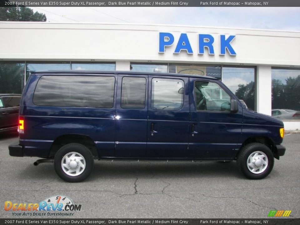 2007 Ford E Series Van E350 Super Duty XL Passenger Dark Blue Pearl Metallic / Medium Flint Grey Photo #20