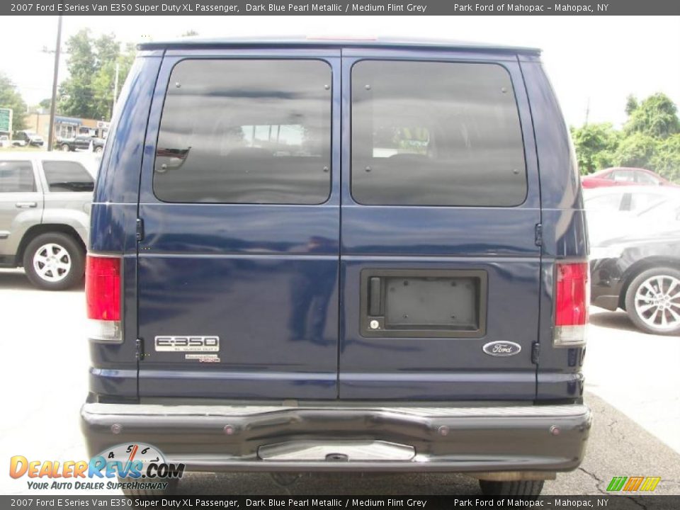2007 Ford E Series Van E350 Super Duty XL Passenger Dark Blue Pearl Metallic / Medium Flint Grey Photo #22