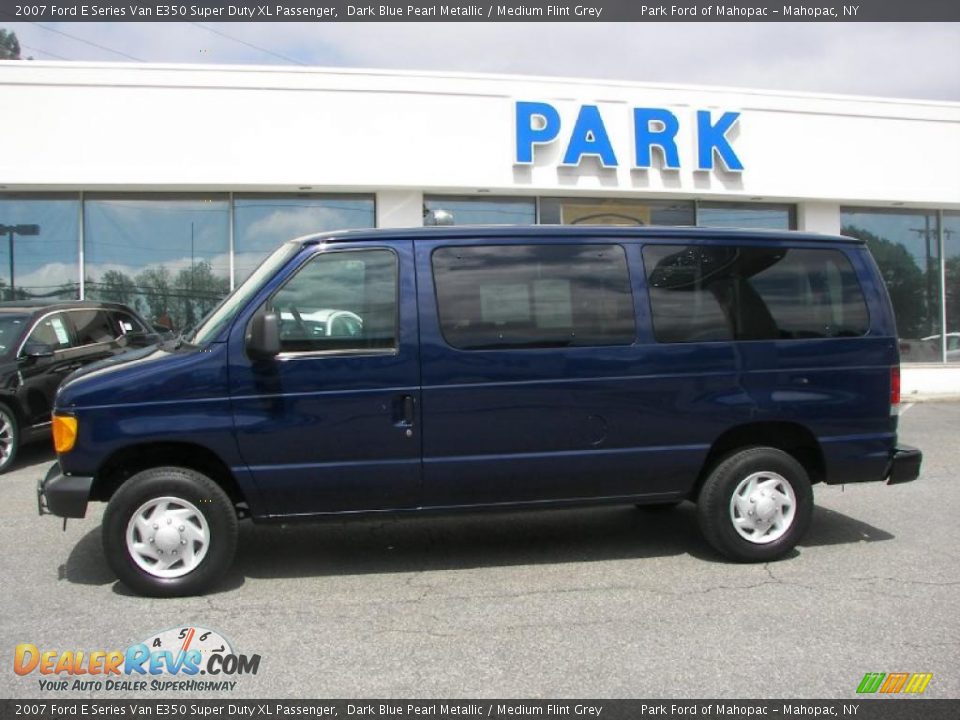 2007 Ford E Series Van E350 Super Duty XL Passenger Dark Blue Pearl Metallic / Medium Flint Grey Photo #23