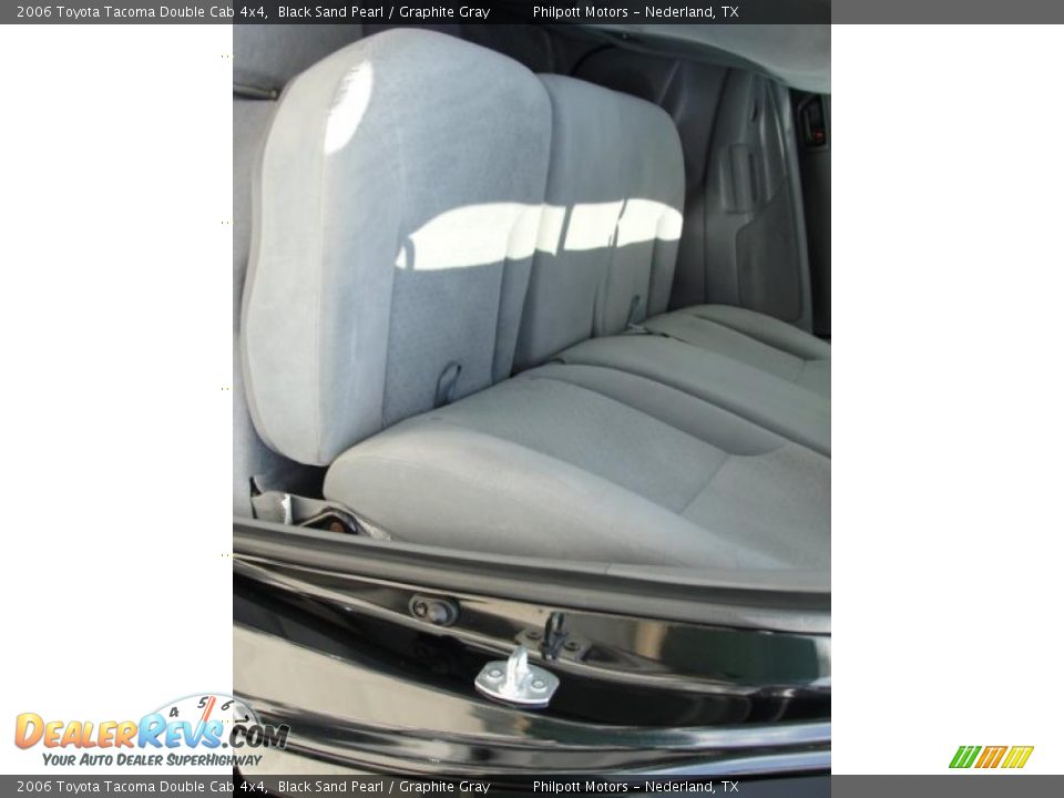 2006 Toyota Tacoma Double Cab 4x4 Black Sand Pearl / Graphite Gray Photo #30