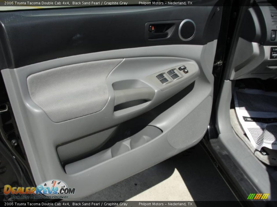 2006 Toyota Tacoma Double Cab 4x4 Black Sand Pearl / Graphite Gray Photo #31