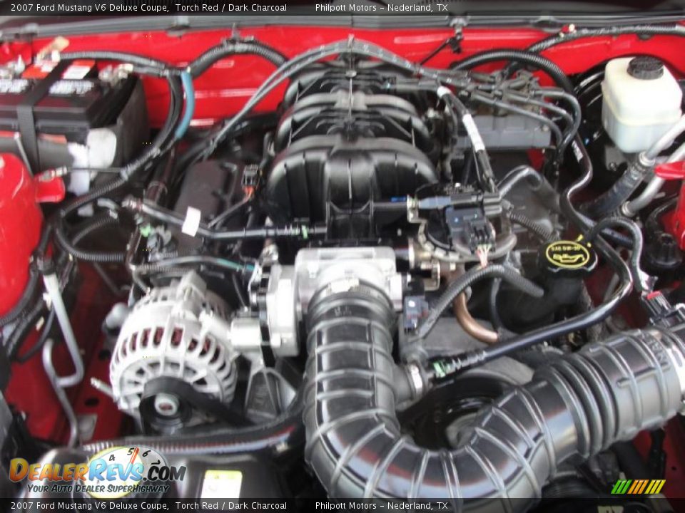 2007 Ford Mustang V6 Deluxe Coupe Torch Red / Dark Charcoal Photo #20