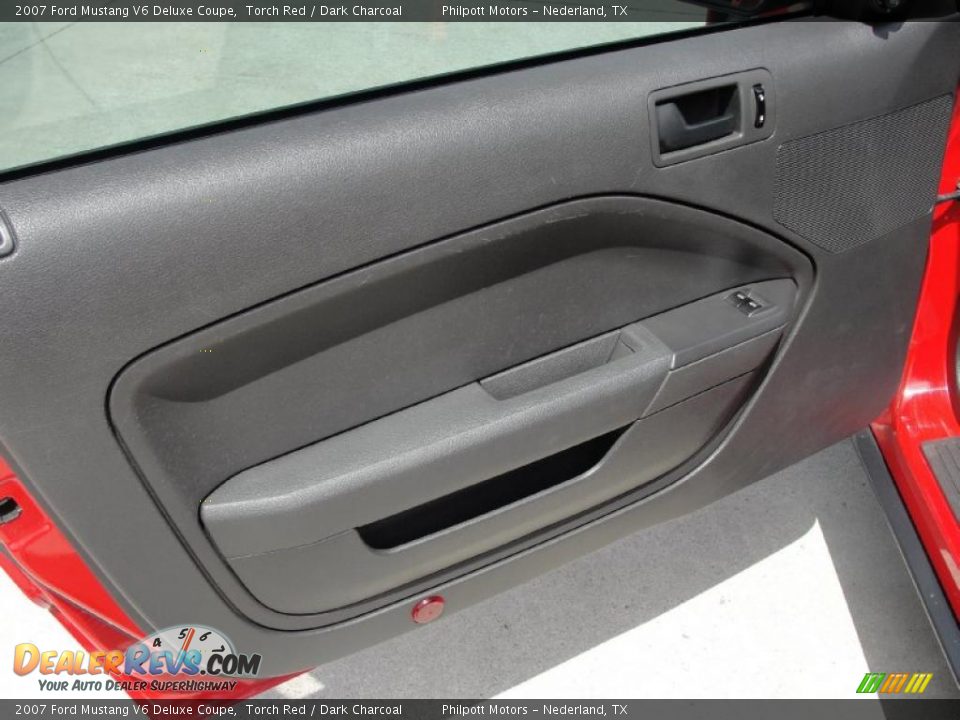 2007 Ford Mustang V6 Deluxe Coupe Torch Red / Dark Charcoal Photo #25