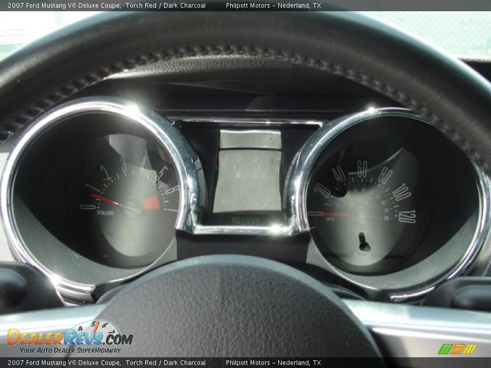 2007 Ford Mustang V6 Deluxe Coupe Torch Red / Dark Charcoal Photo #35