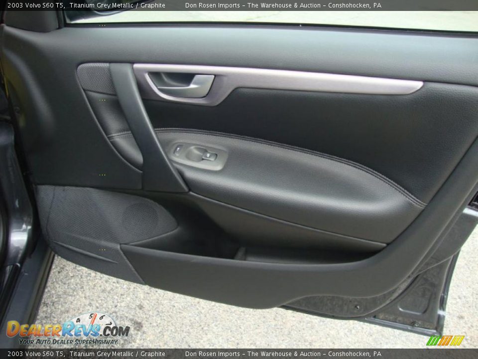 2003 Volvo S60 T5 Titanium Grey Metallic / Graphite Photo #24