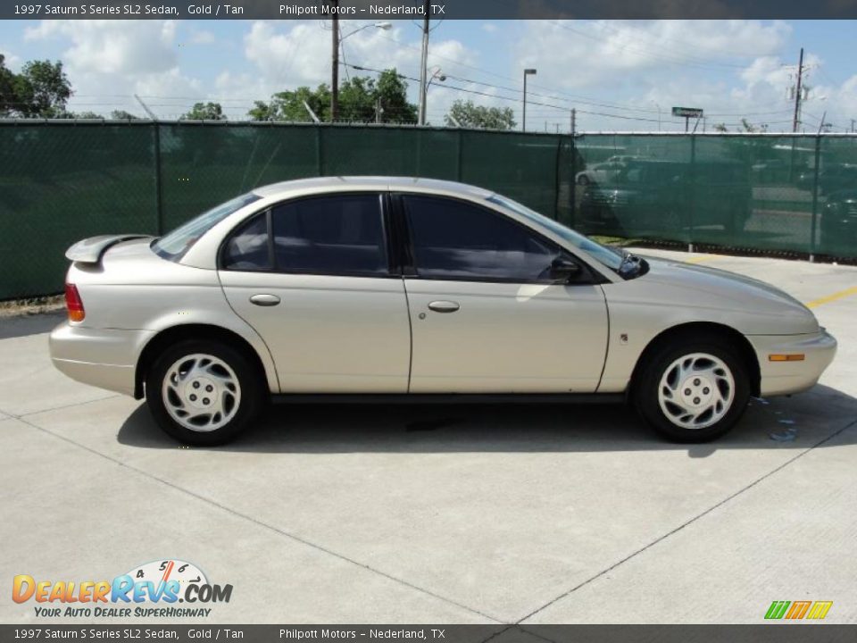 1997 Saturn S Series SL2 Sedan Gold / Tan Photo #2