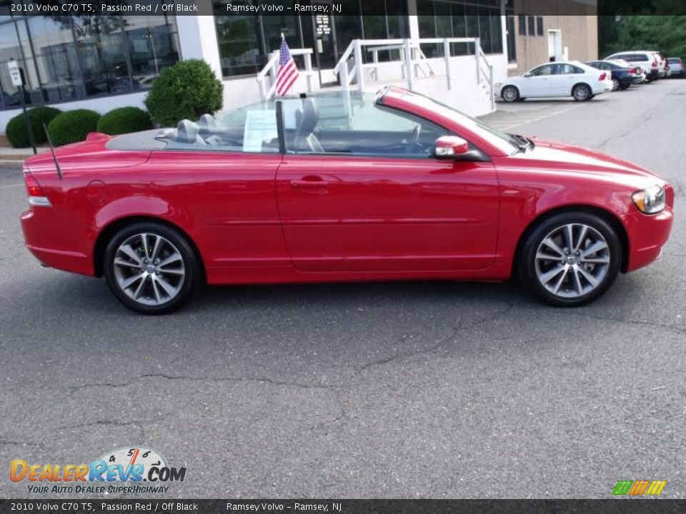 2010 Volvo C70 T5 Passion Red / Off Black Photo #2