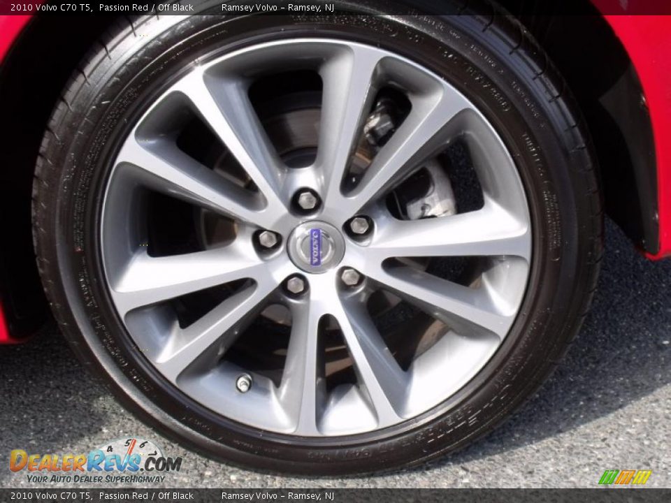 2010 Volvo C70 T5 Passion Red / Off Black Photo #24