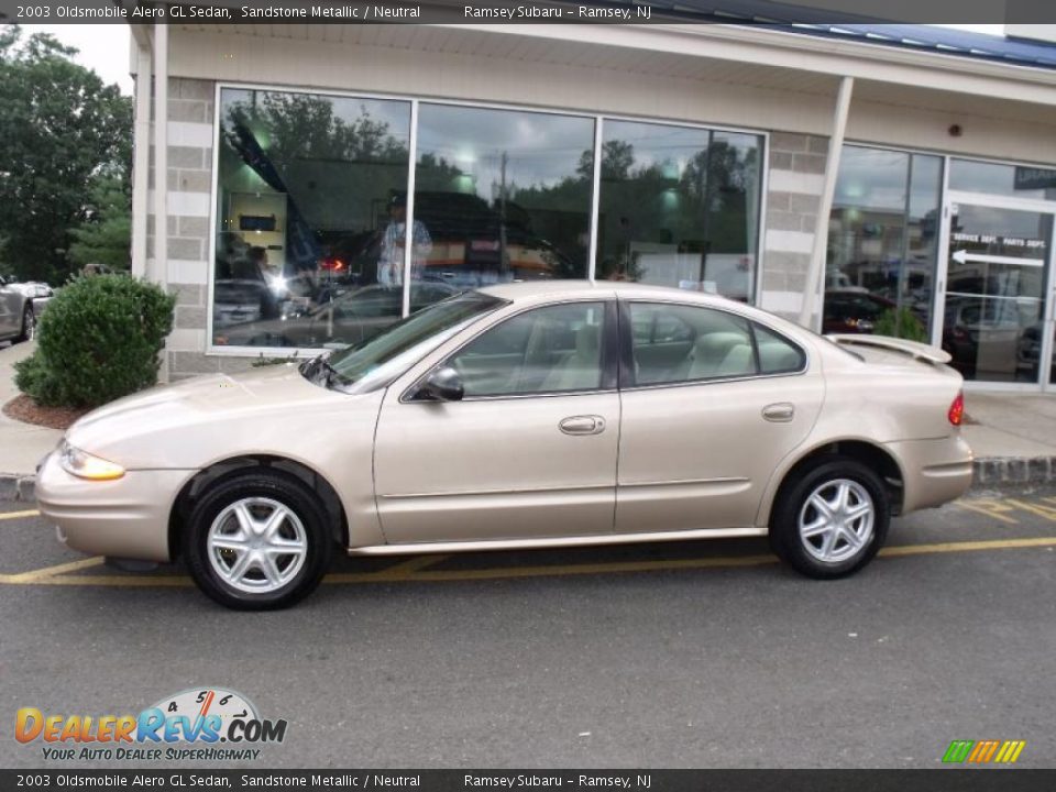2003 Oldsmobile Alero GL Sedan Sandstone Metallic / Neutral Photo #2
