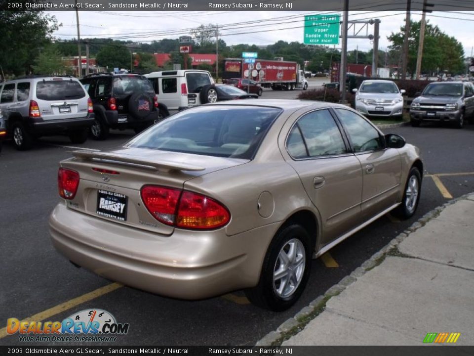 2003 Oldsmobile Alero GL Sedan Sandstone Metallic / Neutral Photo #5