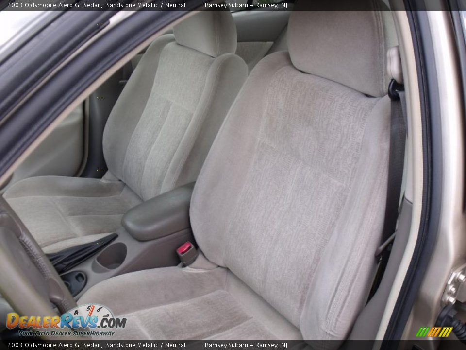 2003 Oldsmobile Alero GL Sedan Sandstone Metallic / Neutral Photo #10