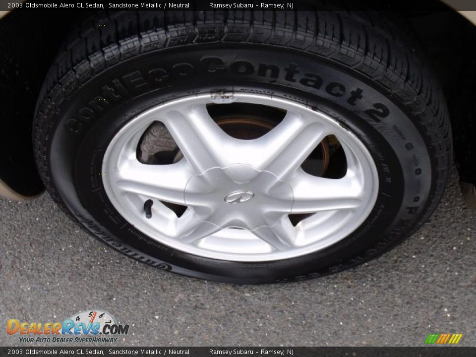 2003 Oldsmobile Alero GL Sedan Sandstone Metallic / Neutral Photo #20