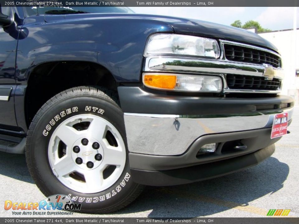 2005 Chevrolet Tahoe Z71 4x4 Dark Blue Metallic / Tan/Neutral Photo #2