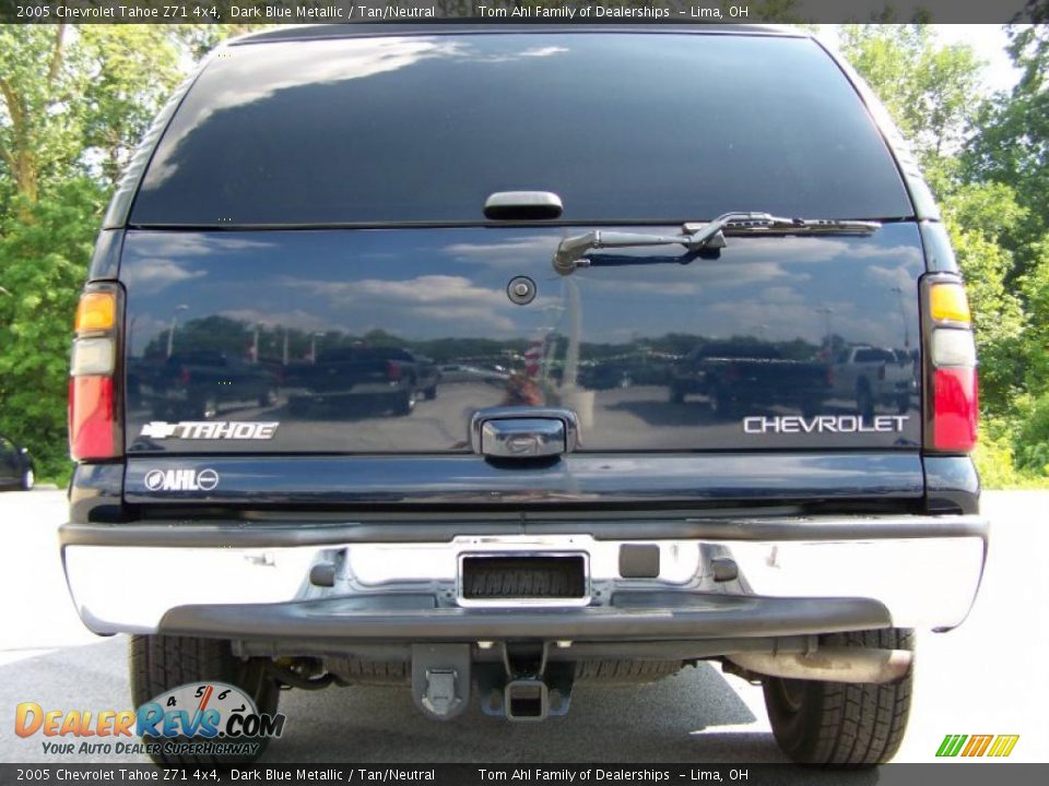 2005 Chevrolet Tahoe Z71 4x4 Dark Blue Metallic / Tan/Neutral Photo #6