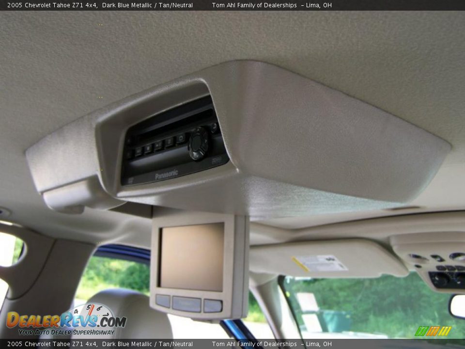 2005 Chevrolet Tahoe Z71 4x4 Dark Blue Metallic / Tan/Neutral Photo #18