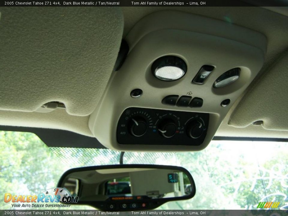 2005 Chevrolet Tahoe Z71 4x4 Dark Blue Metallic / Tan/Neutral Photo #25